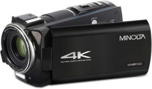 Minolta 4K Ultra HD Camcorder with 3.5-inch Touchscreen – 10x Optical Zoom, 28MP Photos, Digital Stabilizer, Accessory Shoe Mount, Time Lapse, Face Detection, 32GB Card, Remote Control (Black)